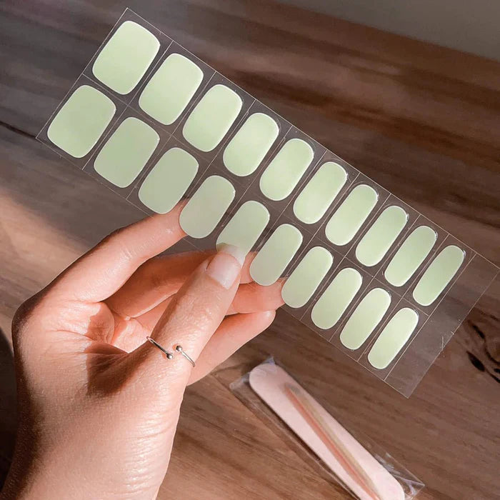 EZ NAILZ| PISTACHIO - SEMICURED UV GEL NAIL STICKER KIT